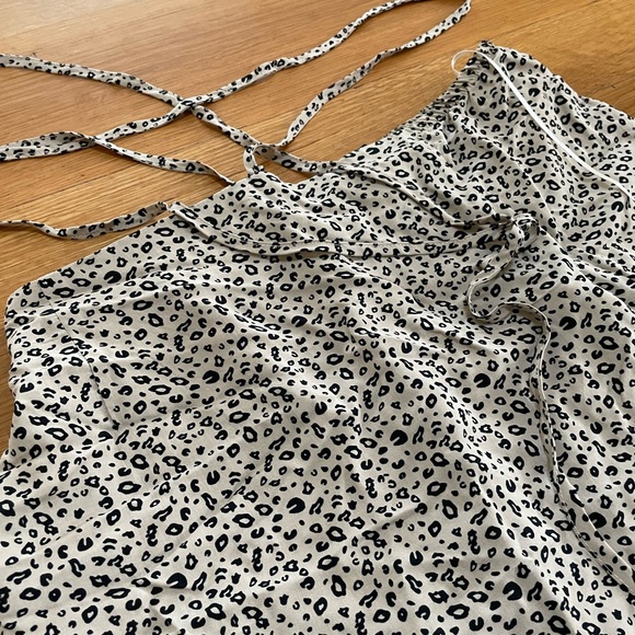 Cheetah Wrap Skirt - Picture 4 of 7